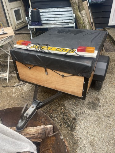 Refurbished trailer with - refurbished,